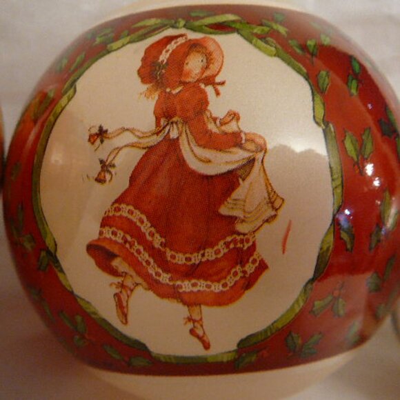 Vintage 1982 Holly Hobbie Glass Ball American Greetings Christmas Ornament - Picture 3 of 4